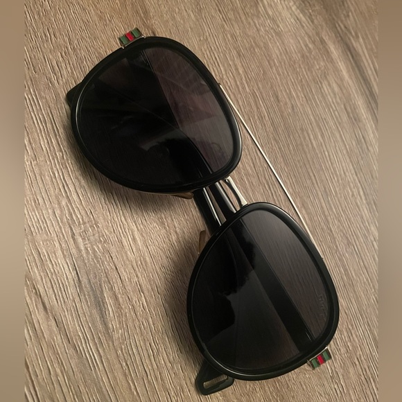 Gucci Men’s sunglasses - Picture 1 of 8